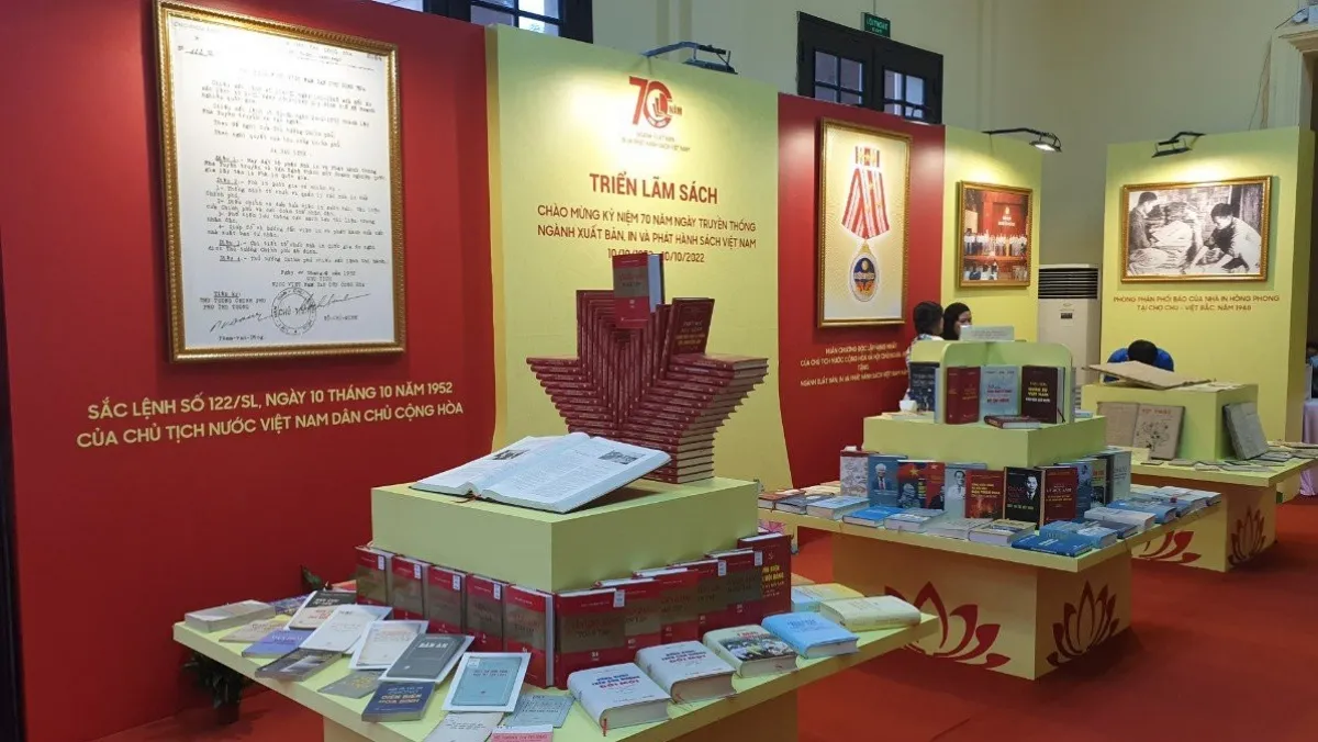 Sự chuyển mình mạnh mẽ của Ngành Xuất bản, In và Phát hành sách Việt Nam qua 70 năm