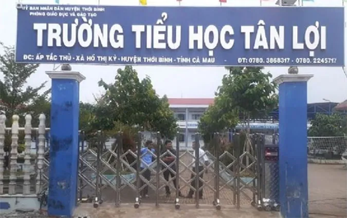 Một trường học ở Cà Mau trả lại hơn 280 triệu đồng cho phụ huynh 1