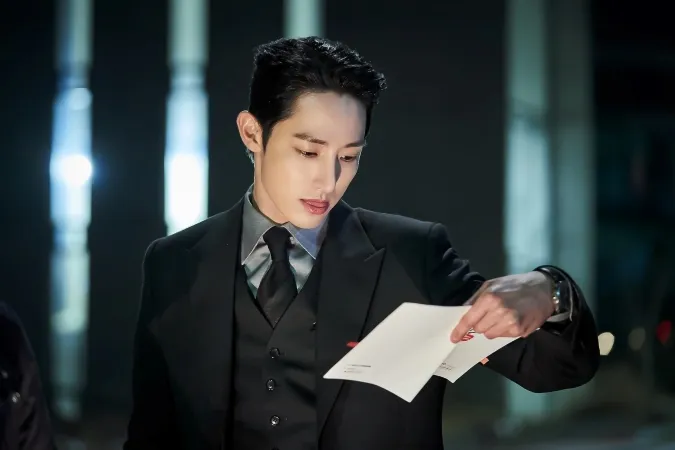 Lee Soo Hyuk: Chàng nam thần quá điển trai, quá siêu thực nhưng mãi không chịu hot là vì sao? 4
