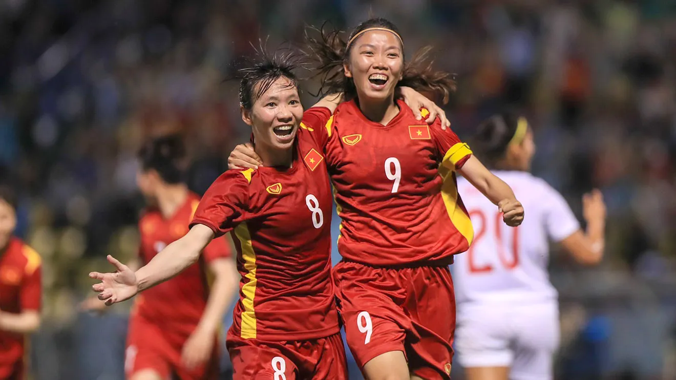 ĐT nữ Việt Nam vẫn đứng đầu ĐNÁ - Bầu Đức hợp tác với Cerezo Osaka