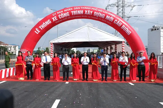 Chính thức thông xe cầu Bưng nối quận Tân Phú và Bình Tân 2
