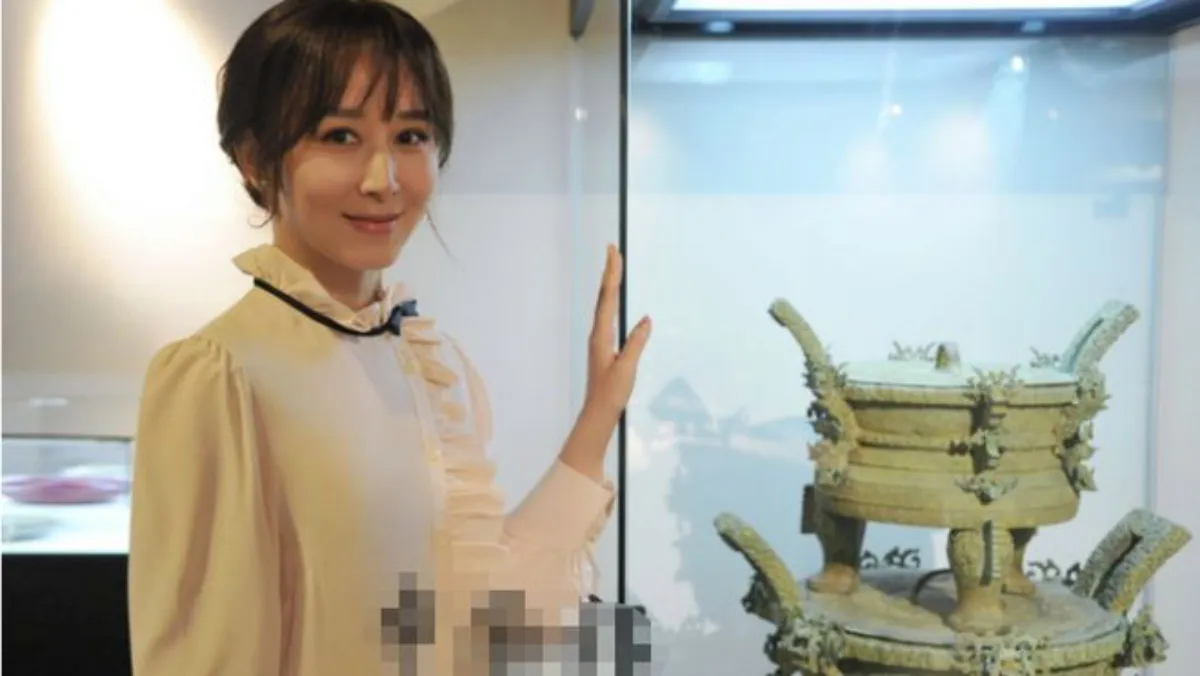 Diễn viên Hồ Tịnh của Trung Quốc mở phòng trưng bày đồ cổ tại Malaysia