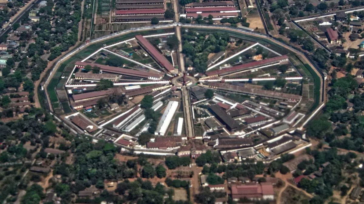 Nổ nhà tù lớn nhất Myanmar, ít nhất 8 người thiệt mạng