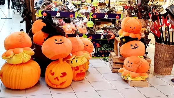 Giá cả thị trường hôm nay 19/10/2022: Thị trường Halloween vào mùa 1