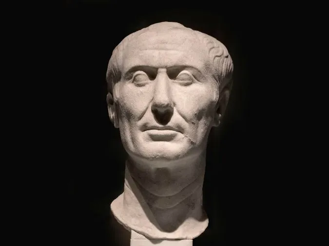 Julius Caesar là ai mà được xem là nhân vật quan trọng trong lịch sử thế giới? 4