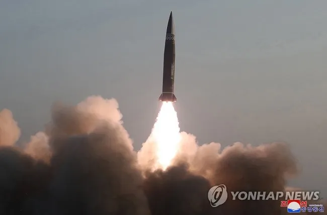Triều Tiên lại phóng 2 tên lửa đạn đạo ra vùng biển phía Đông 1