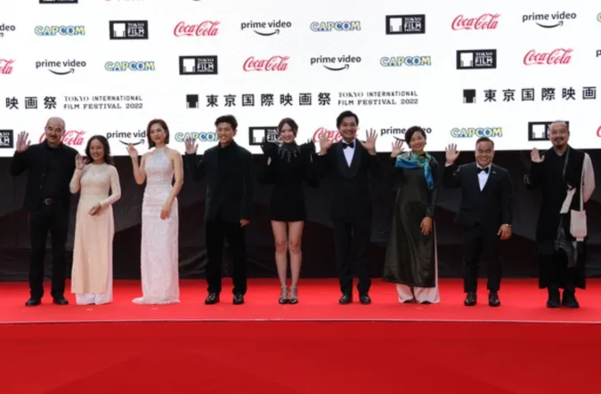 Lần đầu tiên diễn viên Phương Anh Đào lộ diện với mái tóc ngắn tại Liên hoan phim quốc tế 3
