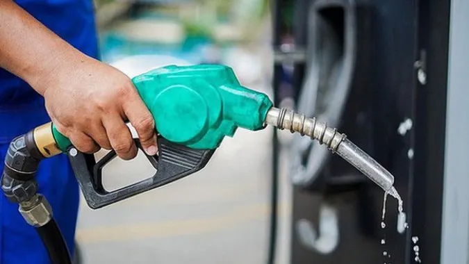 Doanh nghiệp xăng dầu kiến nghị tăng giá do chi phí đầu vào cao 1