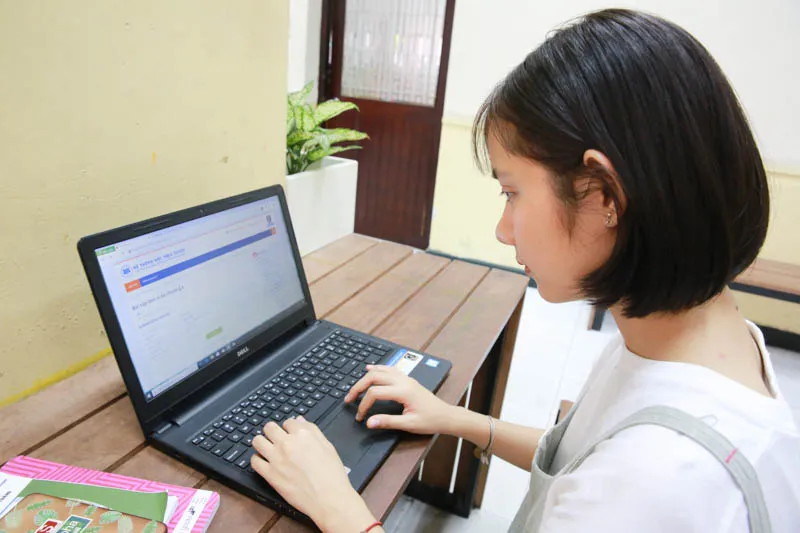Trường Đại học Kinh tế TPHCM dạy học trực tuyến tuần trước và sau Tết Nguyên đán 2023 1