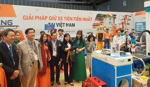 TPHCM: Triển lãm các sản phẩm công nghiệp chủ lực 1