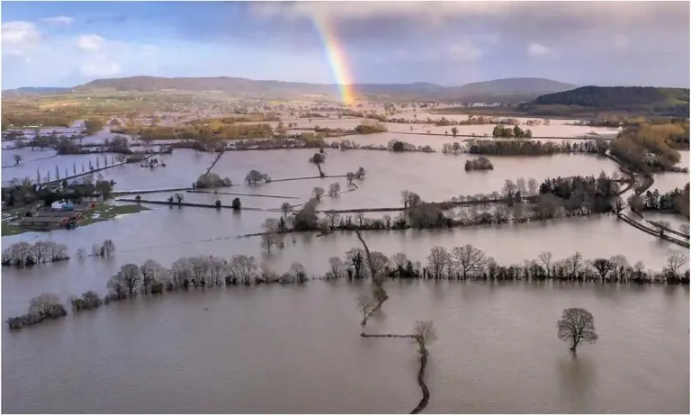 Lũ lụt ở thung lũng Wye, Hereford, Anh 