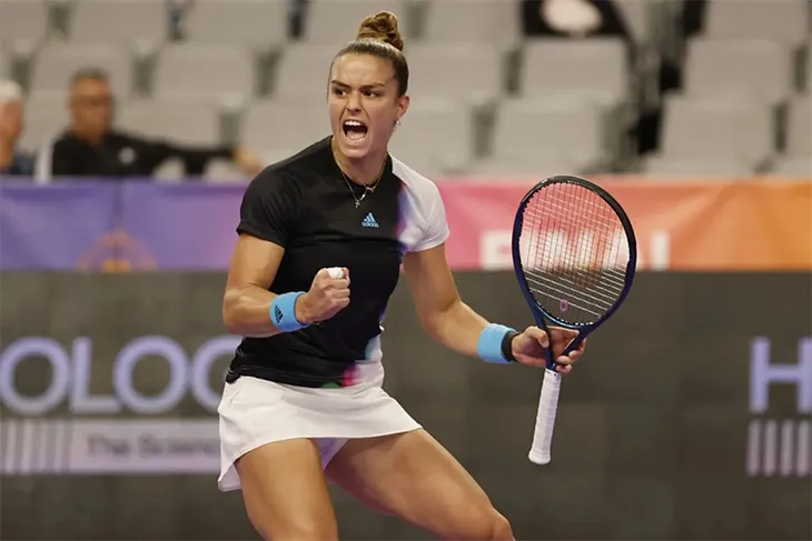 WTA Finals 2022: Sakkari giành vé sớm, Jabeur thắp lại hy vọng