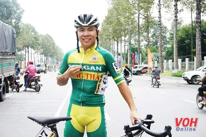 Cuộc đua xe đạp NKKN tranh cúp phát thanh VOH 2022: Ấn tượng tay đua trẻ Trần Nhật Duy 2