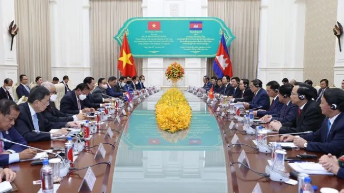 Thủ tướng Phạm Minh Chính hội đàm Thủ tướng Samdech Techo Hun Sen, ký kết nhiều văn kiện quan trọng 1