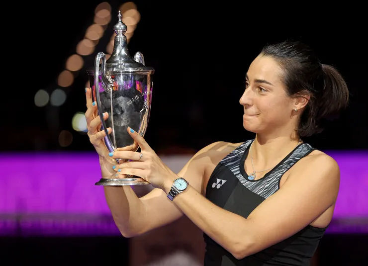 Giao bóng xuất sắc, Caroline Garcia lên ngôi vô địch WTA Finals 2022