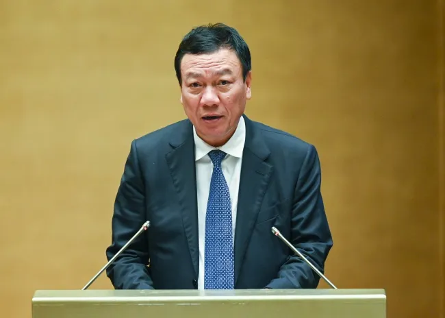Tổng Thanh tra Chính phủ Đoàn Hồng Phong trình bày Báo cáo về công tác phòng, chống tham nhũng năm 2022