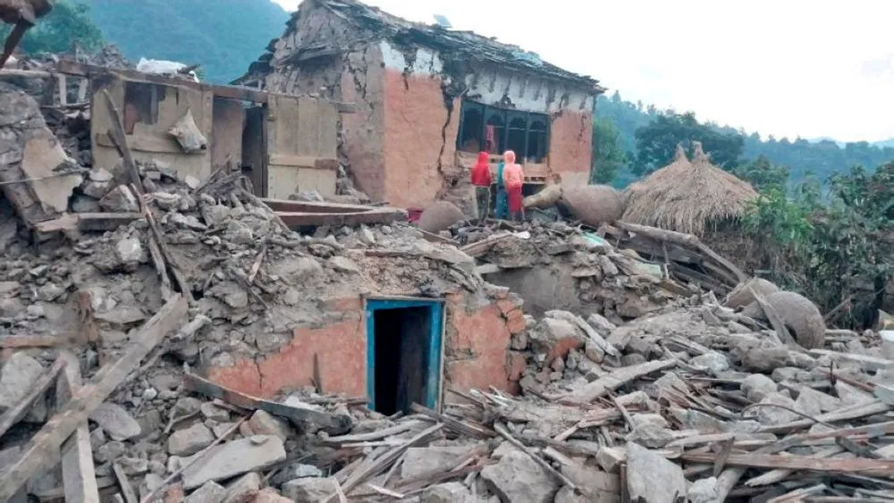 Động đất mạnh khiến nhiều người thương vong ở Nepal, lan qua cả Ấn Độ