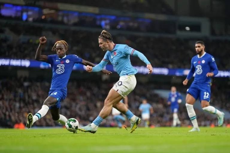 EFL Cup: Liverpool thắng nhọc, thành London vắng bóng sau vòng 3