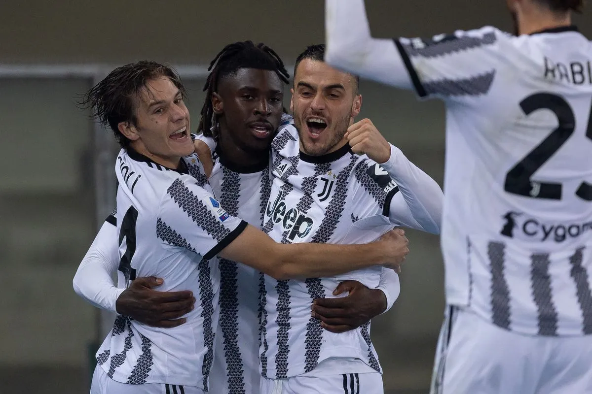 Serie A: Juve đặt chân vào top 4, Lazio chiếm vị trí thứ 2 của Milan