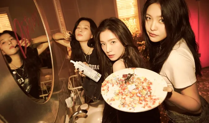Red Velvet tung loạt teaser cho 'Birthday', gây ấn tượng với bữa tiệc mang 2 gam màu khác biệt 3