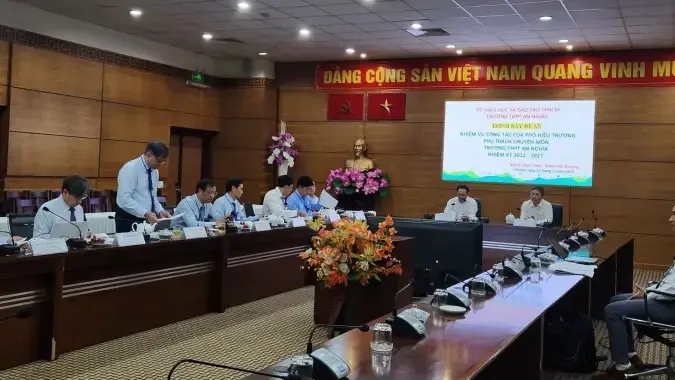 Vòng 2 kỳ thi tuyển phó hiệu trưởng tại TPHCM: Tỷ lệ 