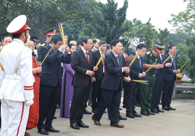 Lãnh đạo Đảng, Nhà nước dâng hương tưởng nhớ cố Thủ tướng Võ Văn Kiệt 1