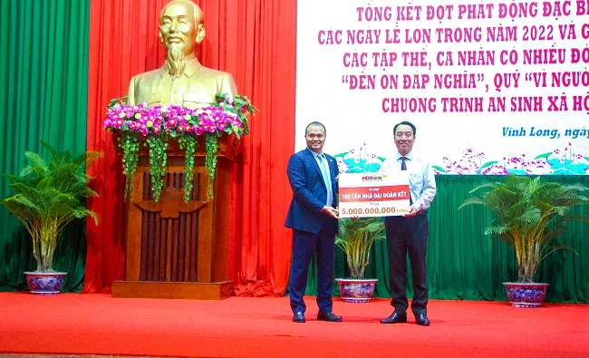 100 căn nhà đại đoàn kết được trao tại Vĩnh Long nhân kỷ niệm ngày sinh Cố Thủ tướng Võ Văn Kiệt 1
