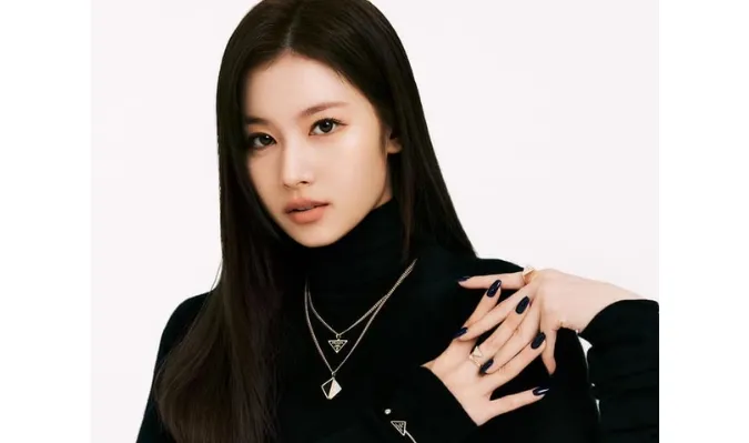 Jaehyun (NCT) và Sana (TWICE) sang chảnh trong ảnh quảng cáo trang sức cho thương hiệu Prada 5