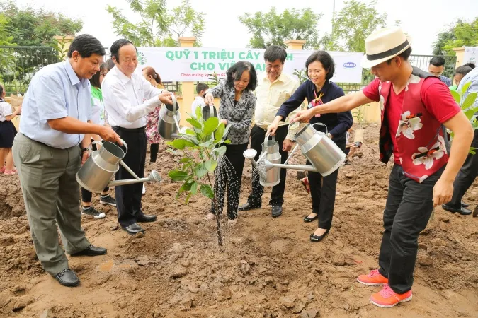Tiếp nối thành công của quỹ 1 triệu cây xanh, Vinamilk tiếp tục trồng cây hướng đến Net Zero 2050 2