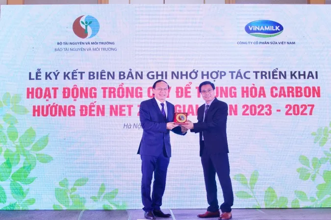 Tiếp nối thành công của quỹ 1 triệu cây xanh, Vinamilk tiếp tục trồng cây hướng đến Net Zero 2050 6