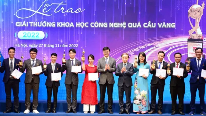 10 gương mặt trẻ đoạt giải Khoa học công nghệ thanh niên Quả cầu vàng 1