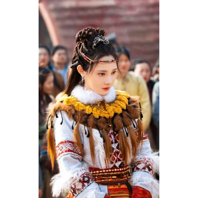 Tạo hình phim mới của Bành Tiểu Nhiễm gợi nhớ hình ảnh Tiểu Phong công chúa 10
