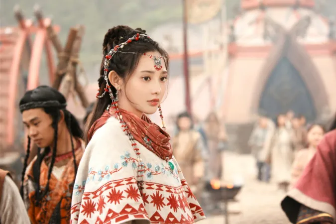 Tạo hình phim mới của Bành Tiểu Nhiễm gợi nhớ hình ảnh Tiểu Phong công chúa 14