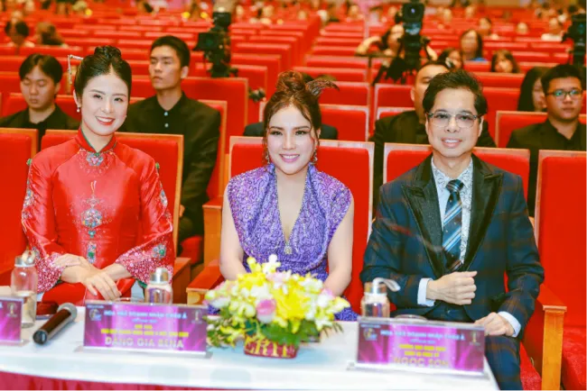 Đỗ Thị Quỳnh đăng quang Hoa hậu Doanh nhân Châu Á Việt Nam 2022 1