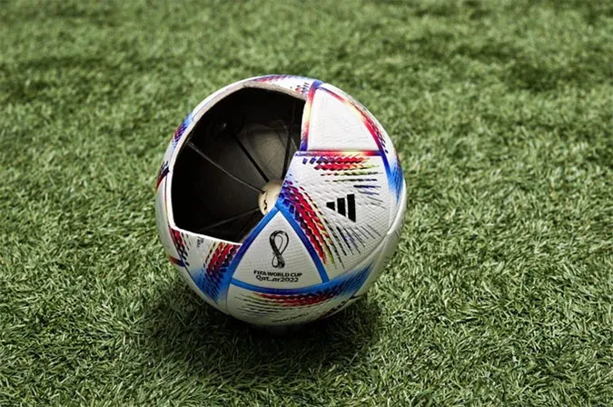 Tại sao quả bóng ở World Cup 2022 cần được sạc pin? 2
