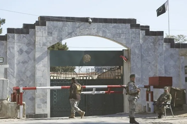 IS nhận trách nhiệm vụ xả súng nhằm vào Đại sứ Pakistan tại Afghanistan 1