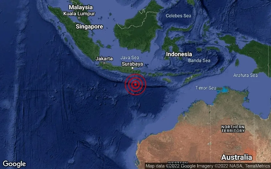Động đất mạnh 6,2 độ Richter ngoài khơi quần đảo Java ở Indonesia