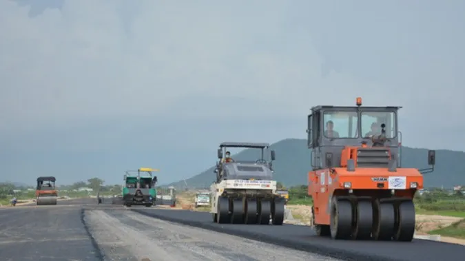 Bộ GTVT: Đẩy nhanh tiến độ, cao tốc Vĩnh Hảo-Dầu Giây phải xong trước 30/4/2023 1