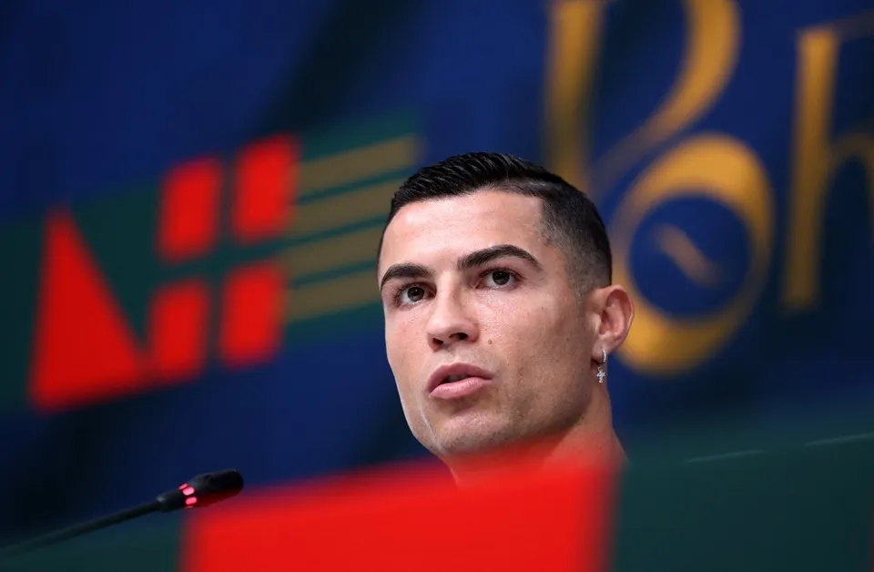FIFA vinh danh và đổi quy định tác nghiệp của nhà báo vì Ronaldo