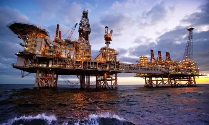 Thêm nhiều nước áp giá trần, doanh thu dầu mỏ của Nga dự kiến giảm hàng chục tỷ USD 1
