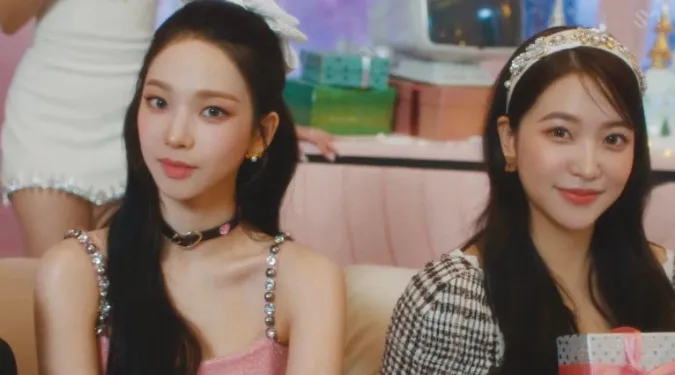 Red Velvet và Aespa kết hợp trong MV giáng sinh mới 11