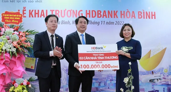 Tiếp tục mở rộng mạng lưới trên cả nước, HDBank phục vụ thêm hàng triệu khách hàng 1