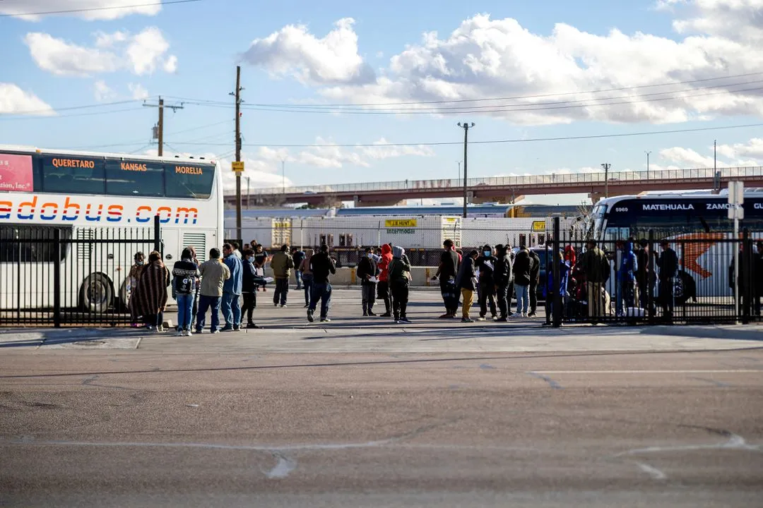 Mỹ: Thành phố El Paso của bang Texas ban bố tình trạng khẩn cấp vì dòng người di cư