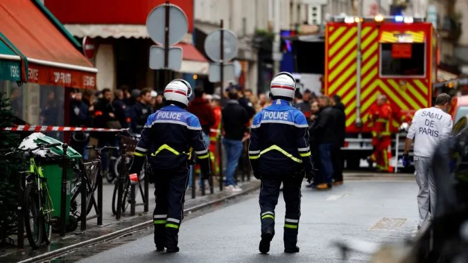Nổ súng giữa thủ đô Paris, ít nhất 6 người thương vong 1