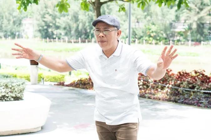 Nghệ sĩ Trung Dân tham gia sitcom Thanh Xuân Mãi Cháy, nêu quan điểm khi làm việc cùng tiktoker 4