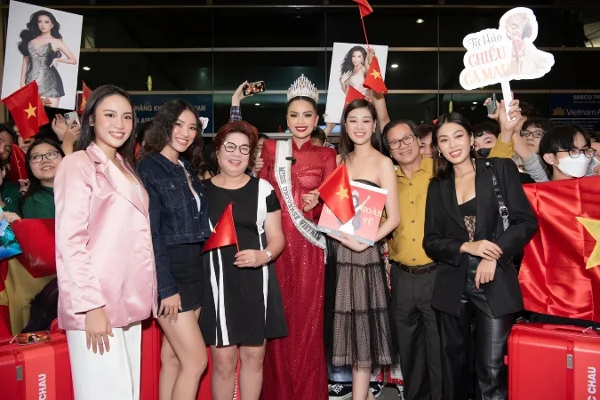 Hoa hậu Ngọc Châu chính thức lên đường sang Mỹ dự thi Miss Universe 2022 8