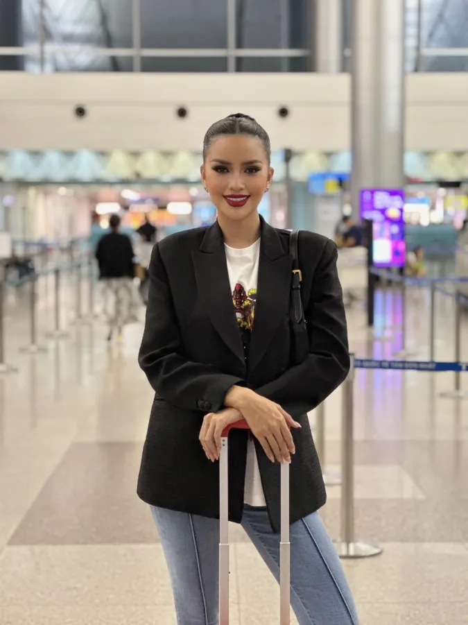 hoa-hau-ngoc-chau-chinh-thuc-len-duong-sang-my-tranh-tai-miss-universe-2022-9