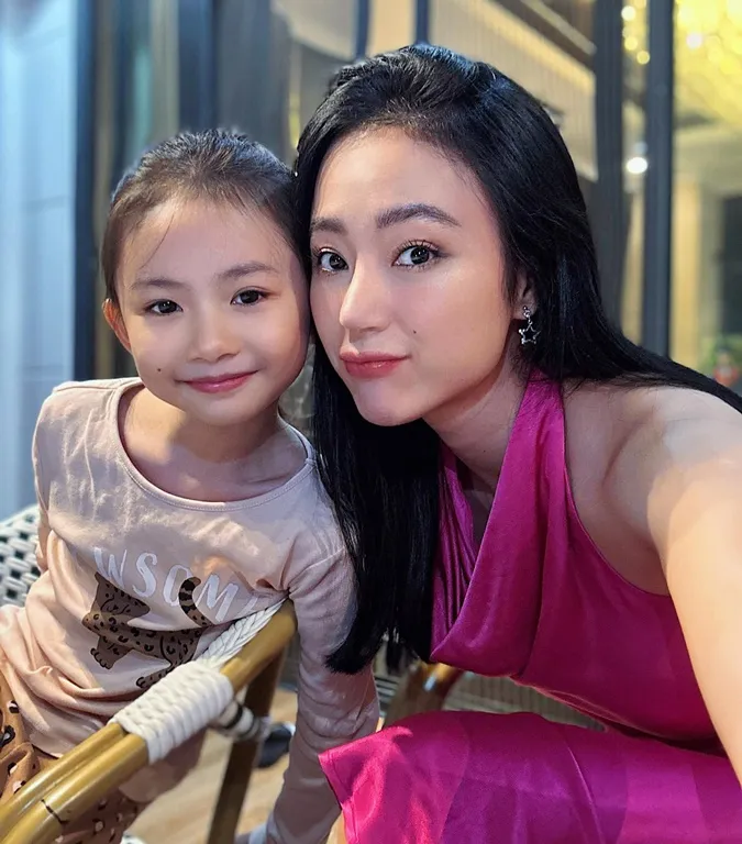 Angela Phương Trinh công khai con gái nuôi xinh như búp bê 4