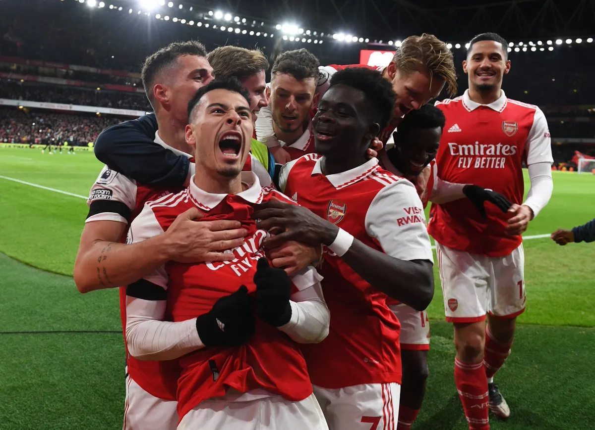BXH Premier League sau vòng 17: Man City tiếp tục bám đuổi Arsenal