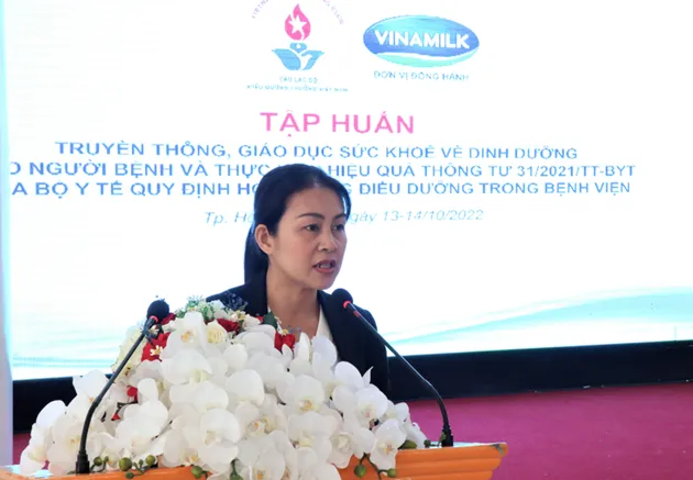 VINAMILK và CLB Điều dưỡng trưởng Việt Nam tiếp tục triển khai lớp tập huấn chăm sóc sức khỏe trẻ em 1
